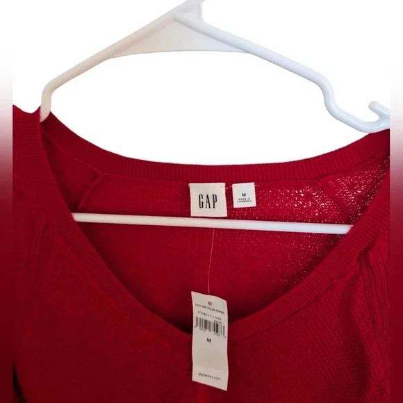 NWT Gap Womens V Neck Sweaters Lightweight Long Sleeve Casual Trendy Red SZ M - Picture 3 of 4